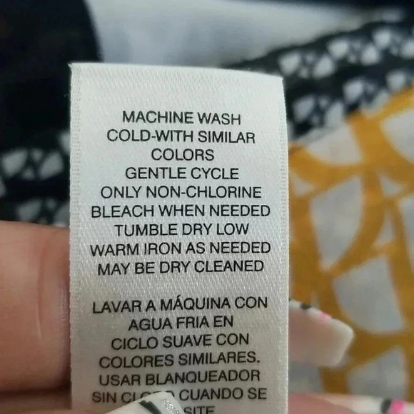 Chico's Gorgeous print blouse 1 - Picture 6 of 7